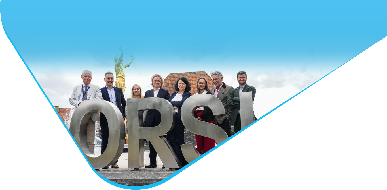 historyczne operacje na odleglosc dr pawel wisz przeprowadzil pierwsza w europie zdalna prostatektomie