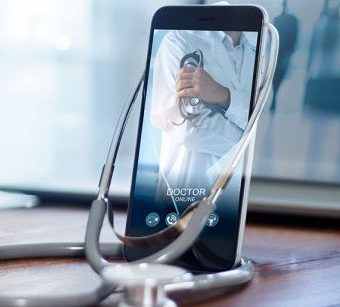 Już od marca zapraszamy na telekonsultacje ze specjalistami Szpitala na Klinach!