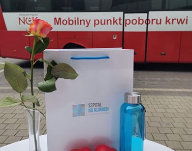 szpital na klinach zbiera krew dla pacjentow